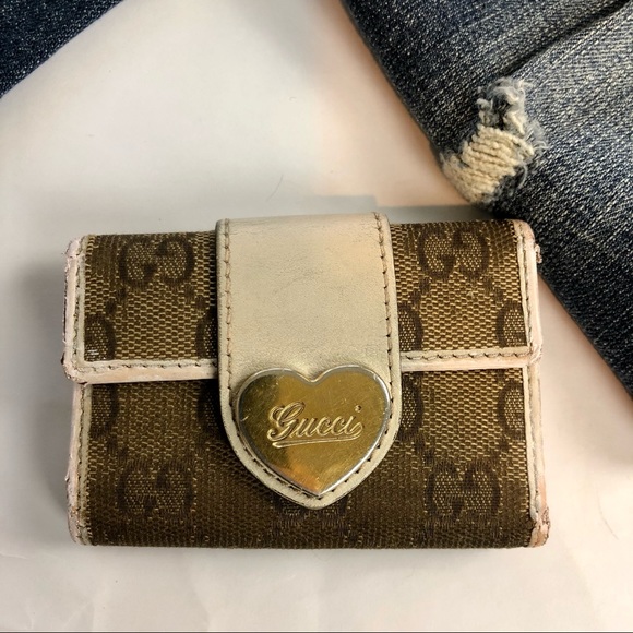 GUCCI Gold Heart Canvas Monogram Key Card Holder - Picture 3 of 13